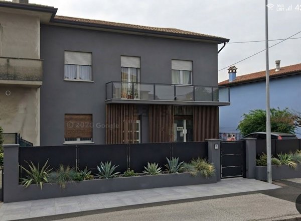 casa indipendente in vendita ad Isola Vicentina in zona Castelnovo