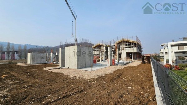 appartamento in vendita ad Isola Vicentina in zona Castelnovo