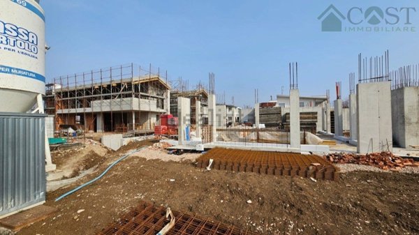appartamento in vendita ad Isola Vicentina in zona Castelnovo