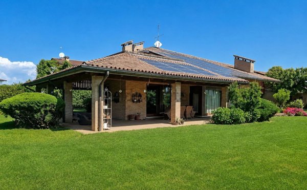 casa indipendente in vendita ad Isola Vicentina in zona Torreselle