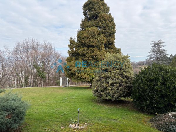 casa indipendente in vendita ad Isola Vicentina in zona Castelnovo