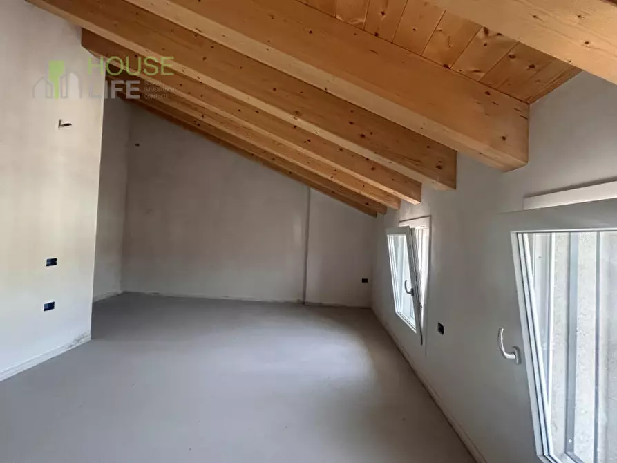 appartamento in vendita ad Isola Vicentina in zona Castelnovo