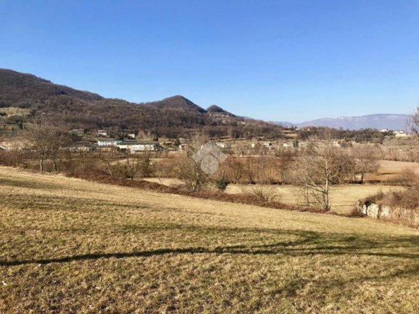 terreno in vendita ad Isola Vicentina in zona Torreselle