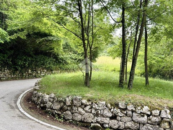 terreno in vendita ad Isola Vicentina in zona Torreselle