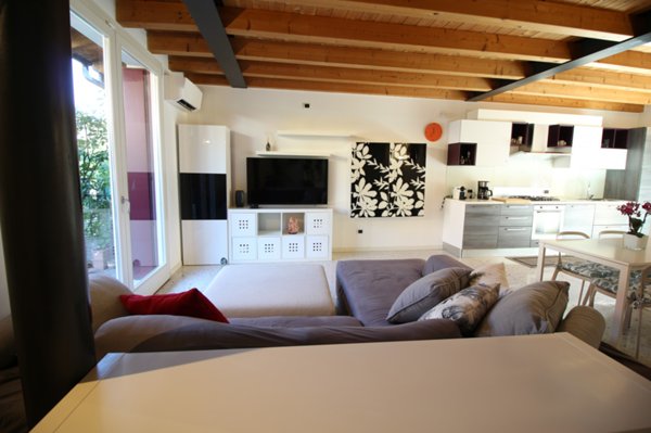 casa indipendente in vendita ad Isola Vicentina in zona Castelnovo