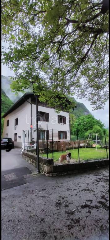 casa indipendente in vendita a Lastebasse