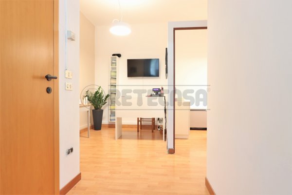 locale commerciale in vendita a Longare in zona Secula