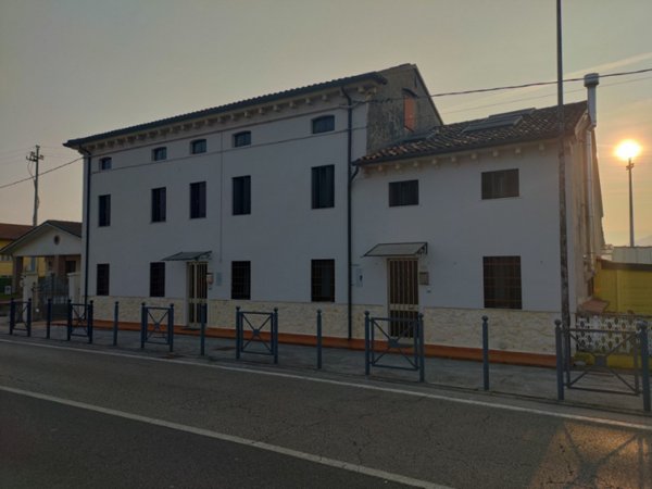 casa indipendente in vendita a Longare in zona Secula