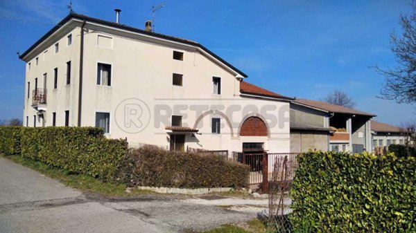 appartamento in vendita a Longare
