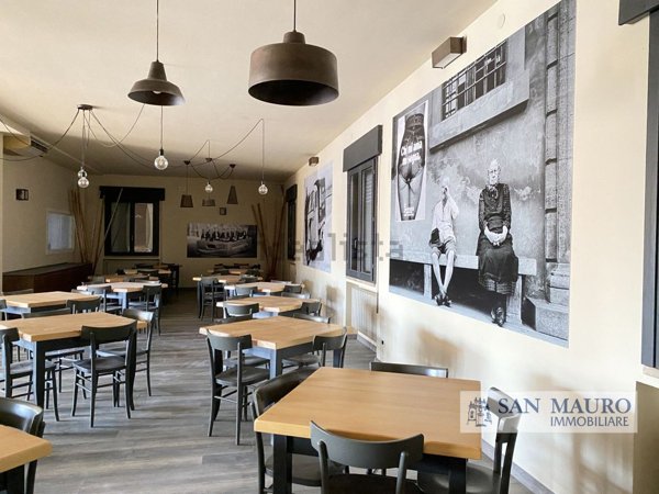 locale commerciale in vendita a Longare