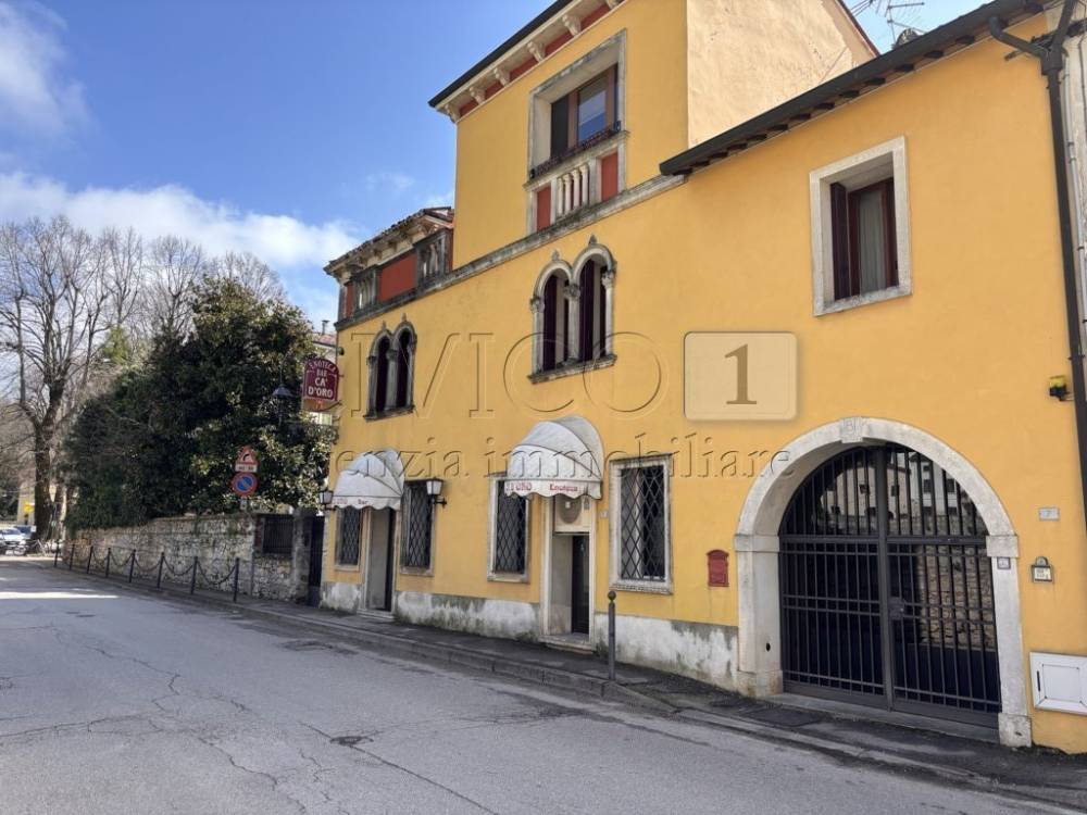 casa indipendente in vendita a Longare in zona Costozza