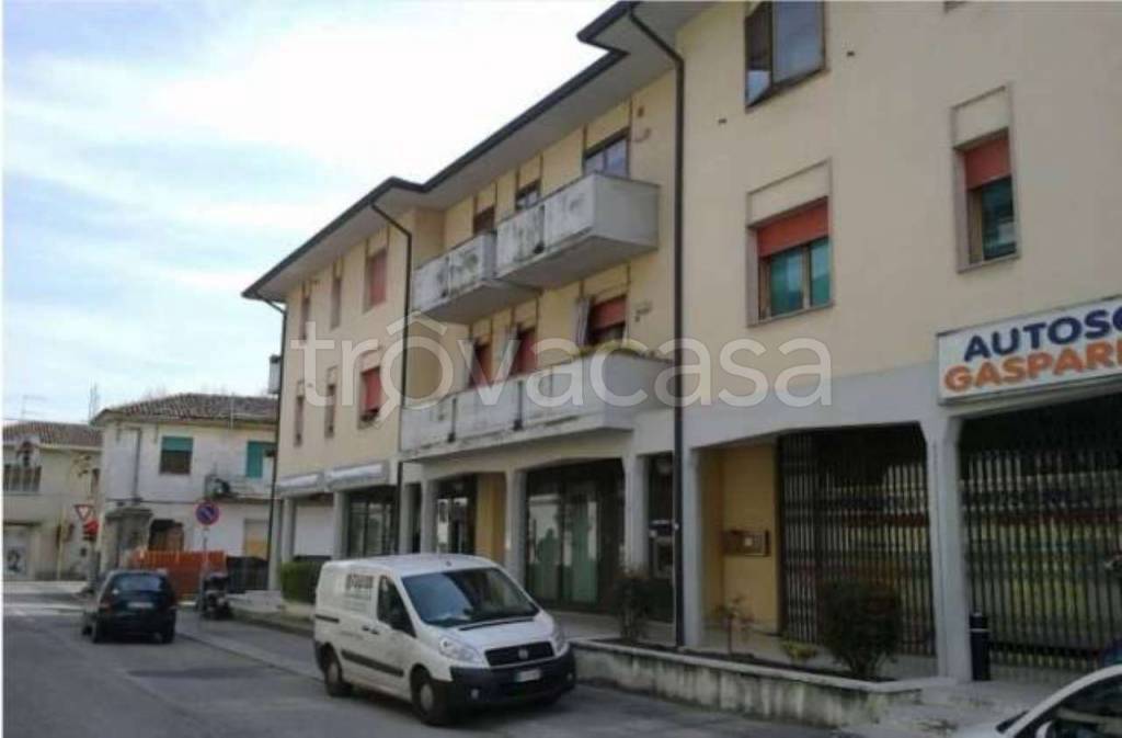trivano in vendita a Longare