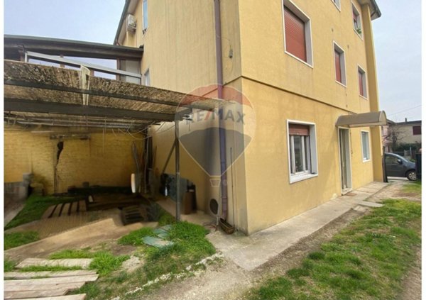 appartamento in vendita a Longare