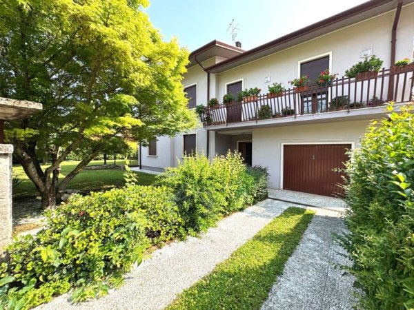appartamento in vendita a Longare in zona Lumignano