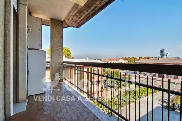 appartamento in vendita a Longare in zona Costozza