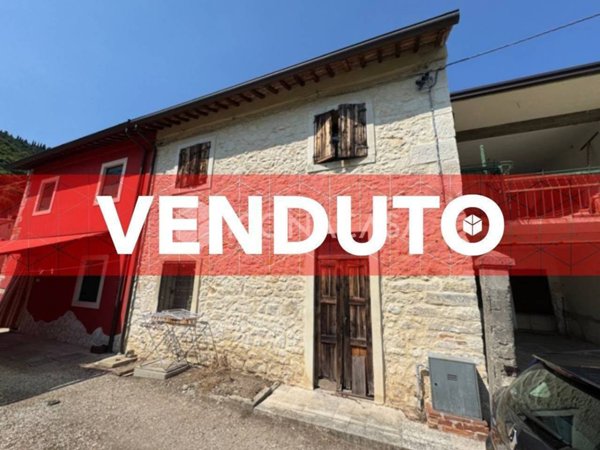casa indipendente in vendita a Longare