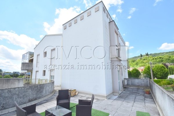 appartamento in vendita a Longare in zona Costozza