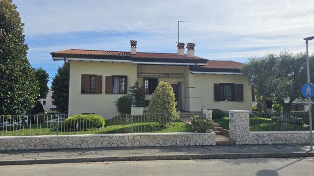 casa indipendente in vendita a Longare