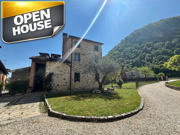 casa indipendente in vendita a Longare in zona Lumignano
