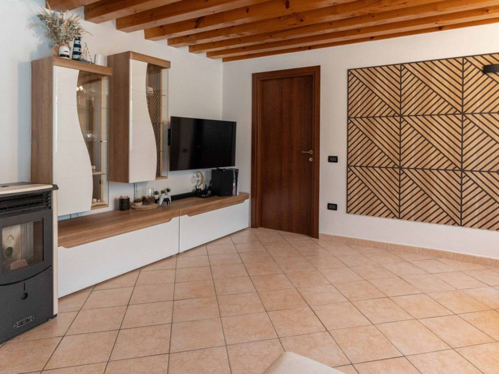 casa indipendente in vendita a Longare
