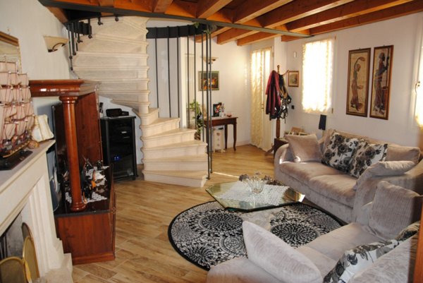 casale in vendita a Longare in zona Costozza
