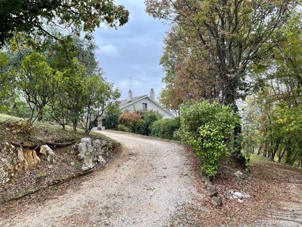 casa indipendente in vendita a Longare in zona Lumignano