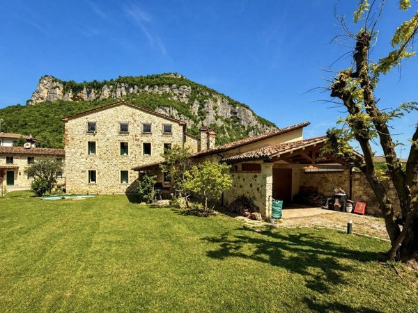 casa indipendente in vendita a Longare in zona Lumignano