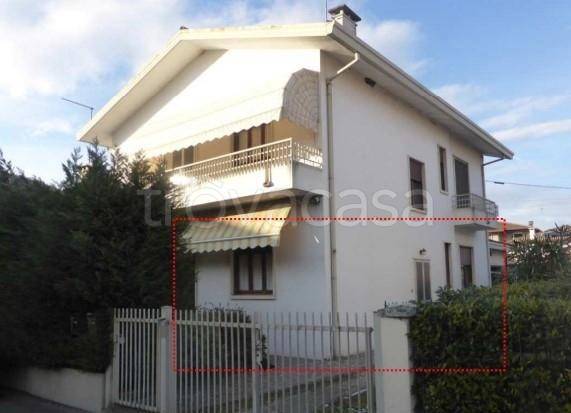 appartamento in vendita a Longare in zona Costozza