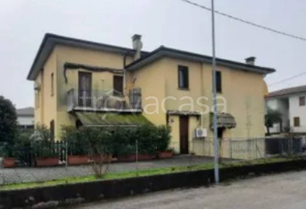 appartamento in vendita a Longare in zona Costozza