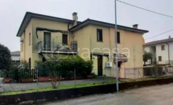 appartamento in vendita a Longare in zona Costozza