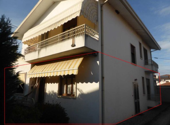 appartamento in vendita a Longare in zona Costozza