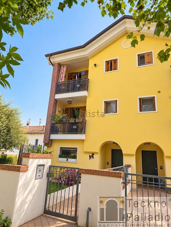 casa indipendente in vendita a Longare in zona Secula