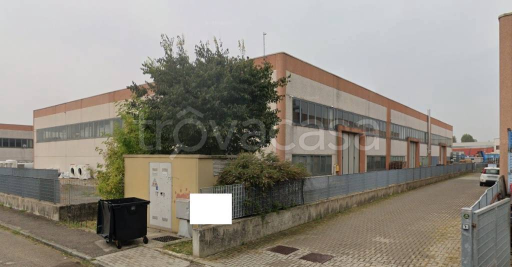 locale commerciale in vendita a Lonigo