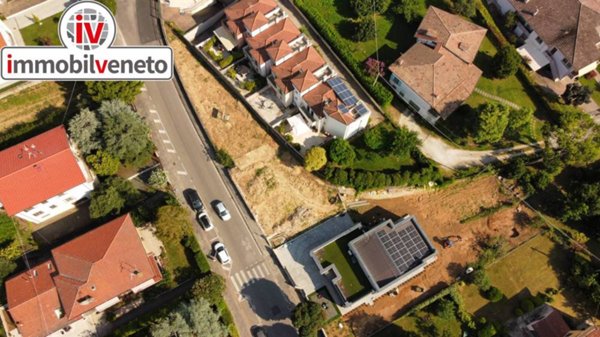 casa indipendente in vendita a Lonigo