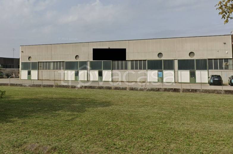 locale commerciale in vendita a Lonigo