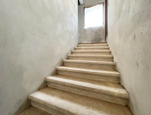appartamento in vendita a Lonigo in zona Almisano