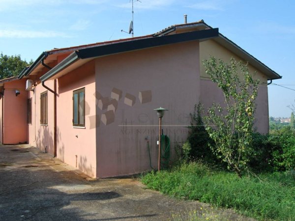 casa indipendente in vendita a Lonigo