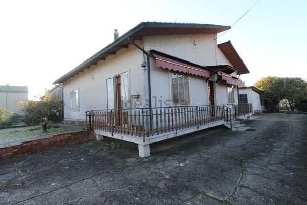 casa indipendente in vendita a Lonigo in zona Bagnolo