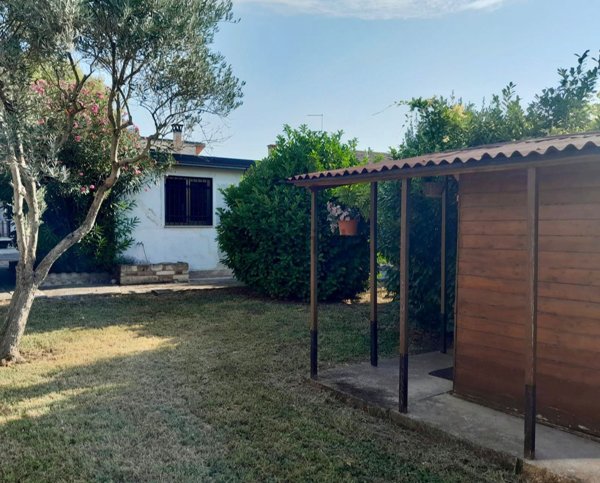 casa indipendente in vendita a Lonigo in zona Bagnolo