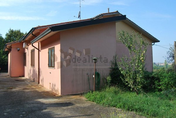 casa indipendente in vendita a Lonigo