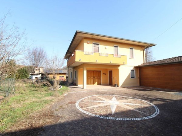 casa indipendente in vendita a Lonigo