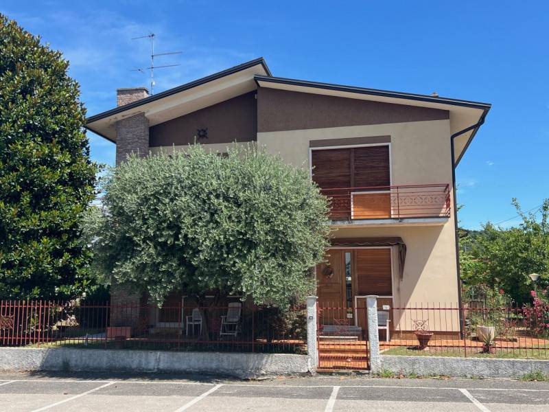 casa indipendente in vendita a Lonigo