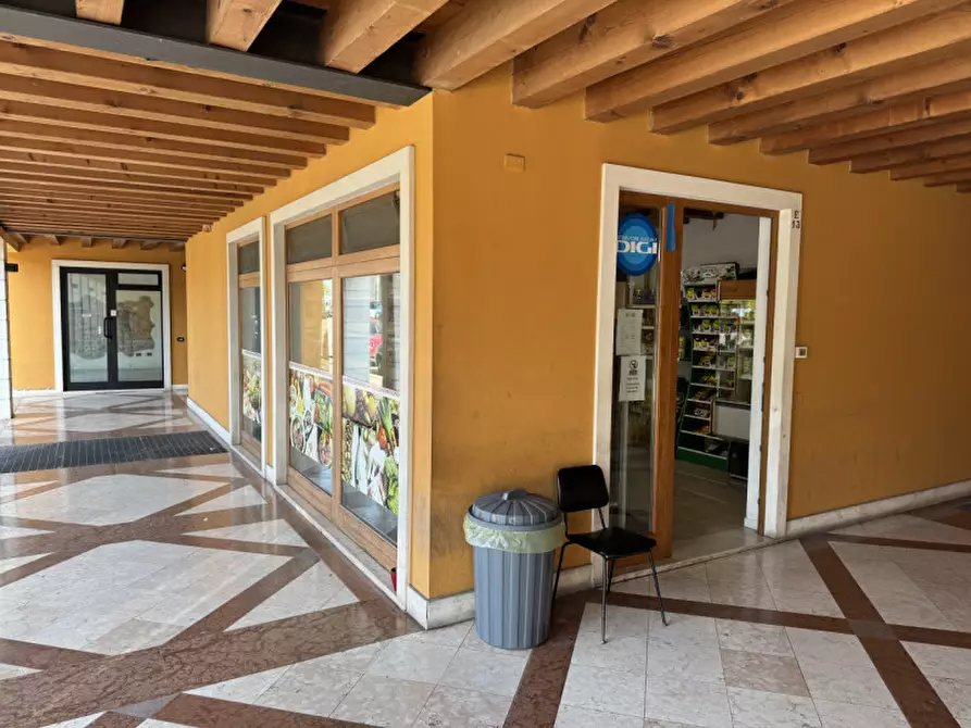 negozio in vendita a Lonigo