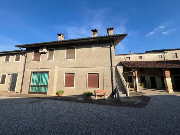 casa indipendente in vendita a Lonigo