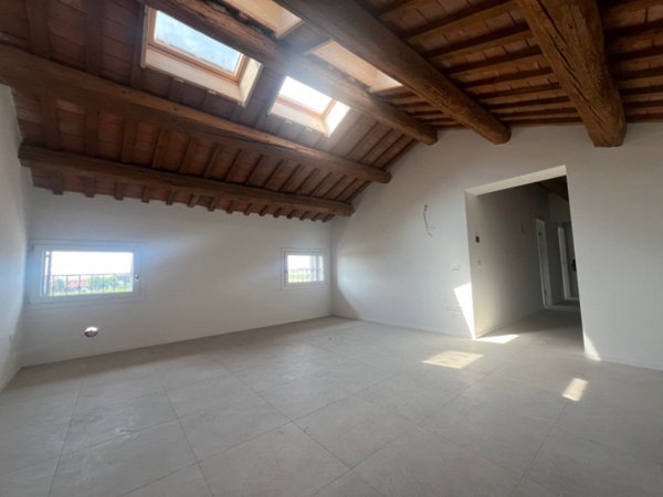 appartamento in vendita a Lonigo in zona Almisano