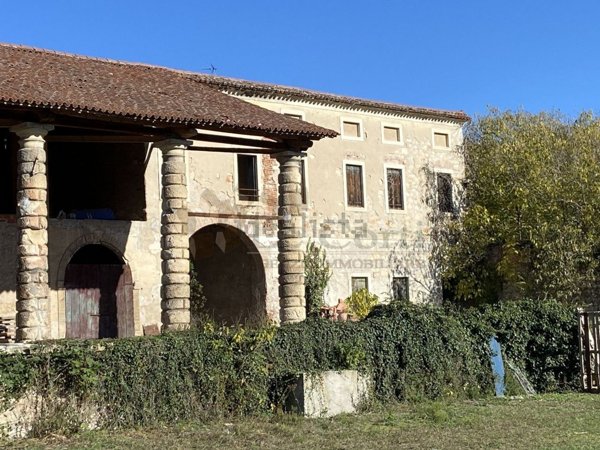 casa indipendente in vendita a Lonigo