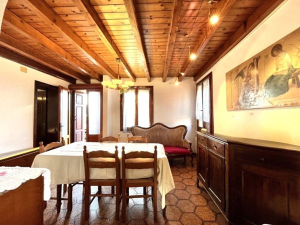 casa indipendente in vendita a Lonigo in zona Almisano