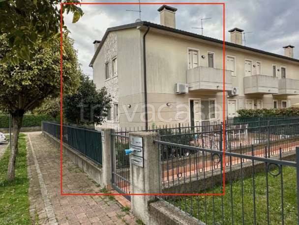 casa indipendente in vendita a Lonigo