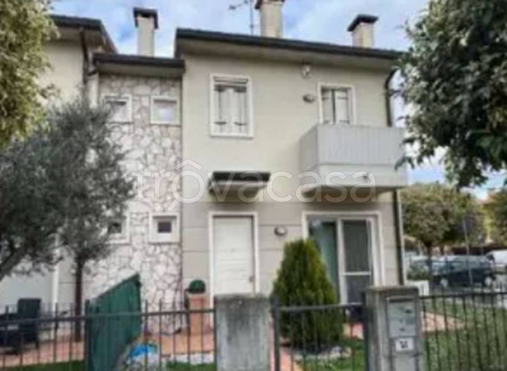 casa indipendente in vendita a Lonigo