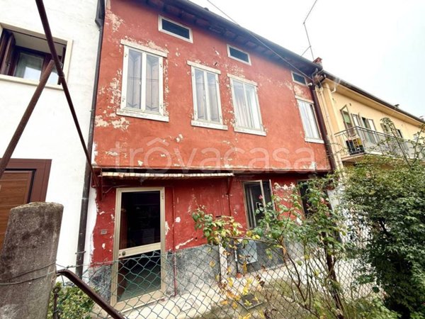 casa indipendente in vendita a Lonigo